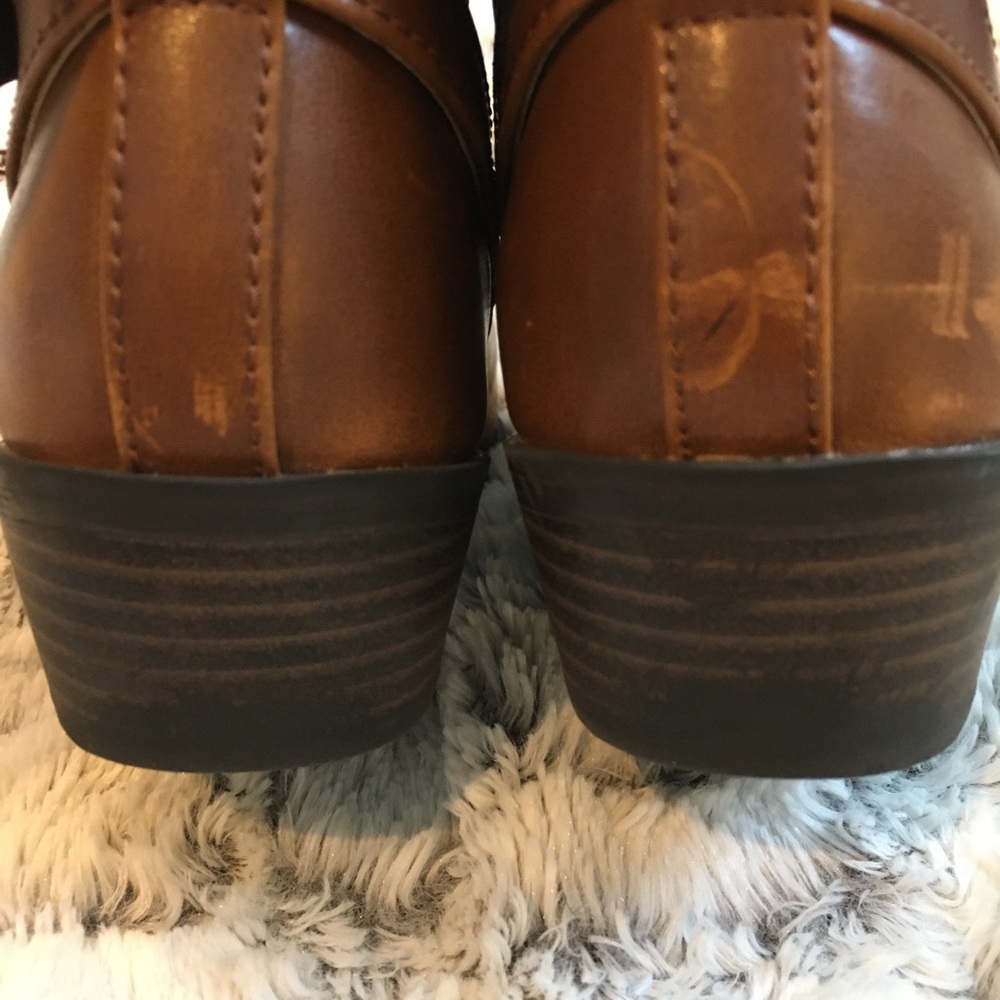 Brown ankle booties - Picture 6 of 6